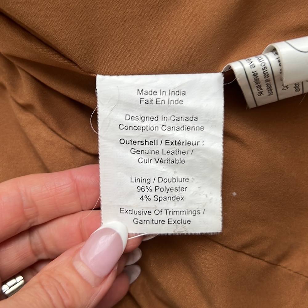 Danier buttery soft leather jacket - Picture 10 of 10